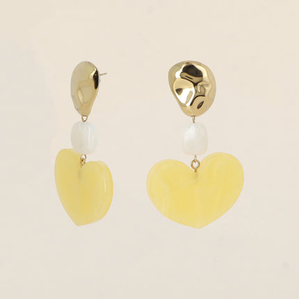 Boucles pendantes - pièce martelée, rectangle et coeur en résine