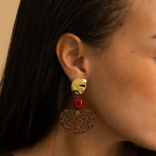 Boucles pendantes - pièce martelée, rectangle et coeur en résine