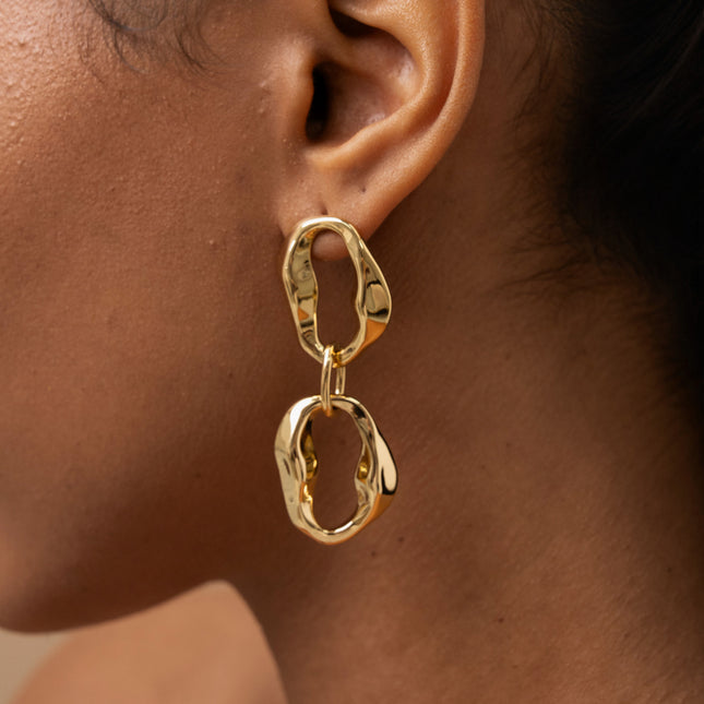 Dangle earrings - 2 shell charms, oval hoop