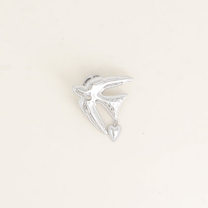 Pin's - motif oiseau et coeur