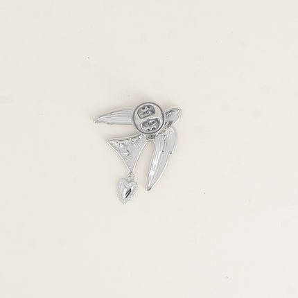 Pin's - motif oiseau et coeur