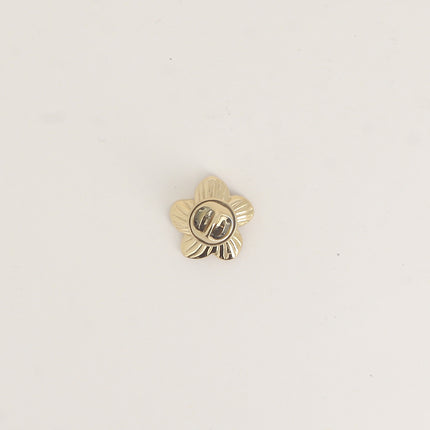Pin's - motif fleur émaillée 17mm