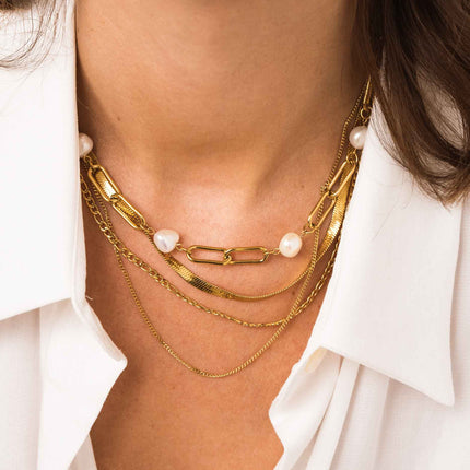 Nadja 3-strand necklace