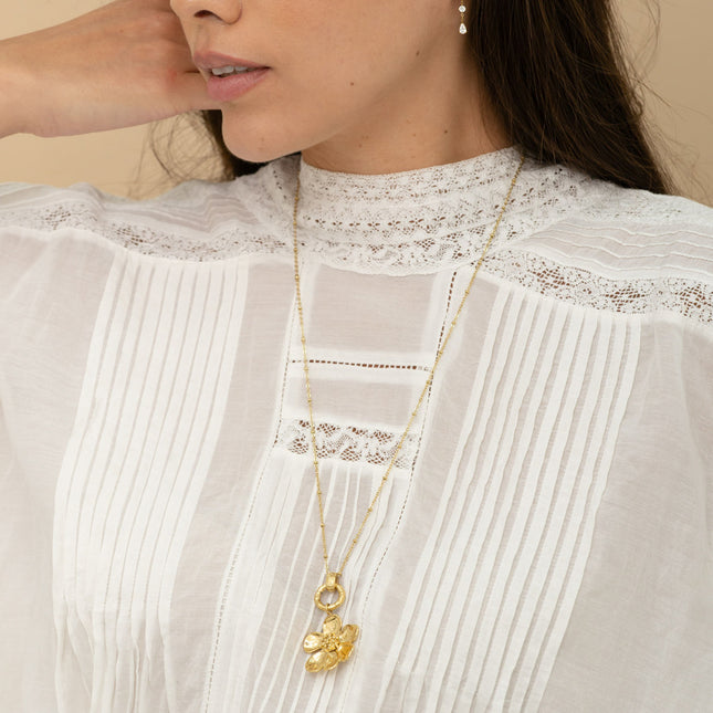 Collier - anneau texturé et fleur 60+5CM