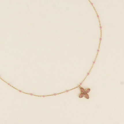 Collier Gwendolina - chaîne émaillée, trèfle et pierre naturelle