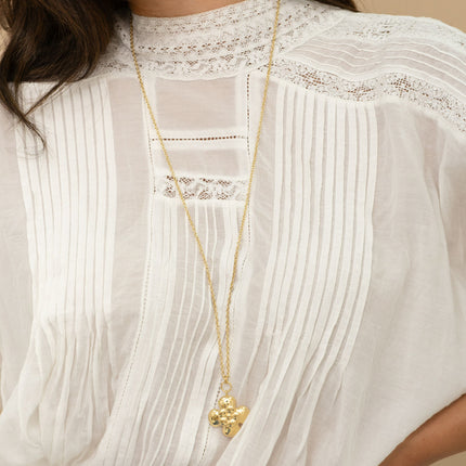 Long necklace - flower pendant