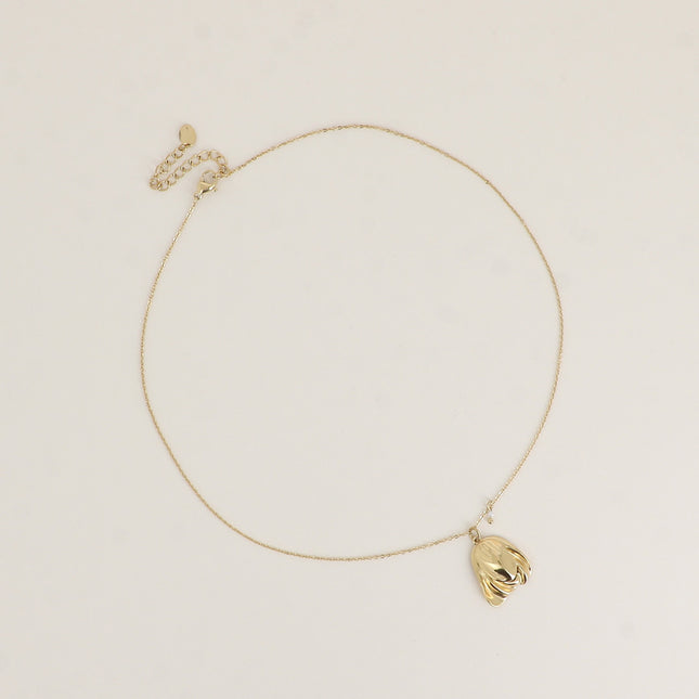 Collier - maillons ovales et pendentif drapé