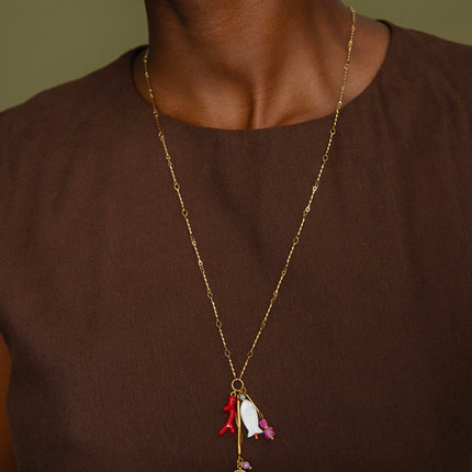 Collier Y Dunéa - cauri naturel, branche de corail en émail, pierres naturelles et poisson nacré