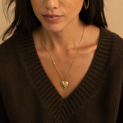 Collier - coeur bombé avec contour grainé
