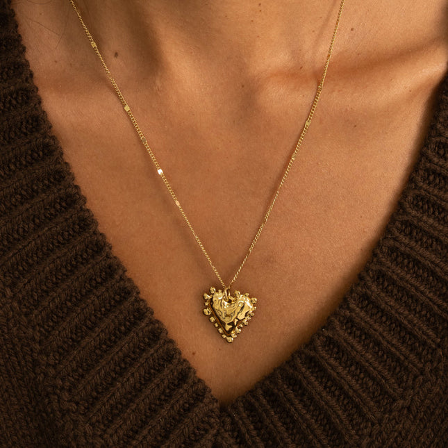 Collier - coeur bombé avec contour grainé