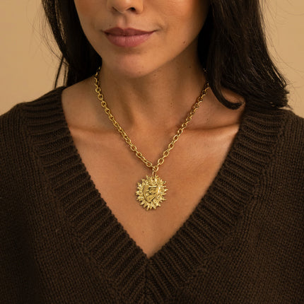Collier - maillons ovales et pendentif coeur flamboyant