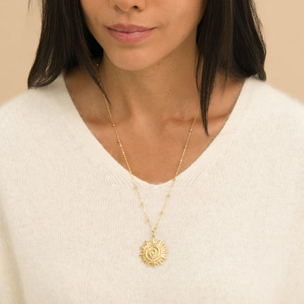 Collier - chaîne avec boule et soleil inca