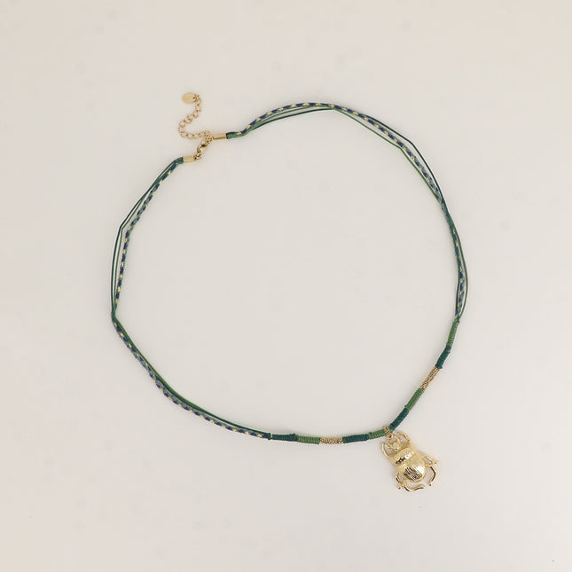 Collier sur cordon - pendentif scarabée