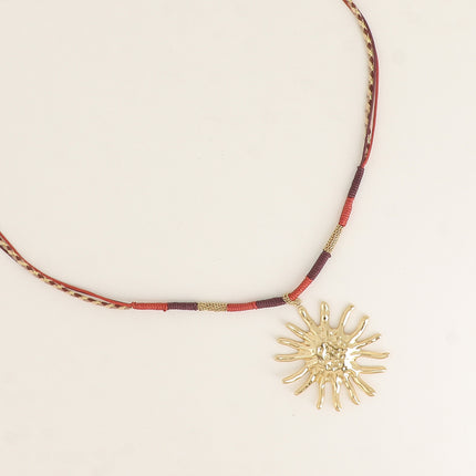 Collier sur cordon - pendentif soleil