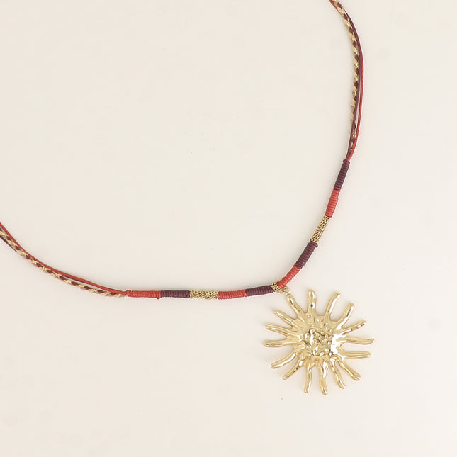 Collier sur cordon - pendentif soleil