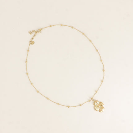 Collier - chaîne avec boules, trèfle martelé avec coeur