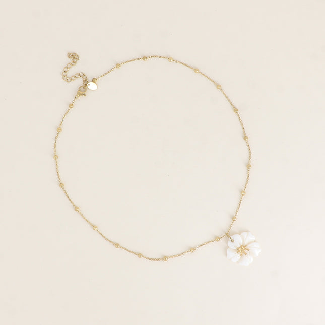Collier - chaîne avec boules, fleur en nacre