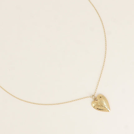 Collier - coeur avec oiseau gravé
