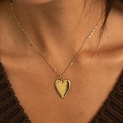 Collier - coeur avec oiseau gravé
