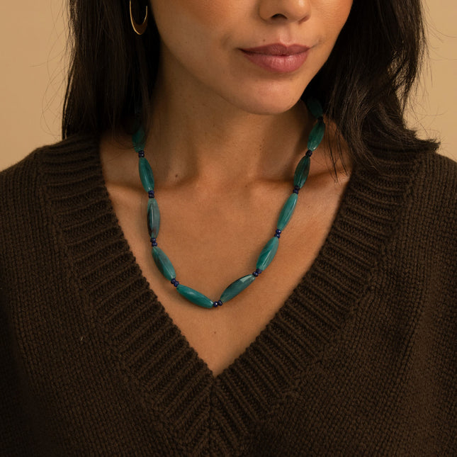 Necklace - on wire, oval resin beads, small natural stones