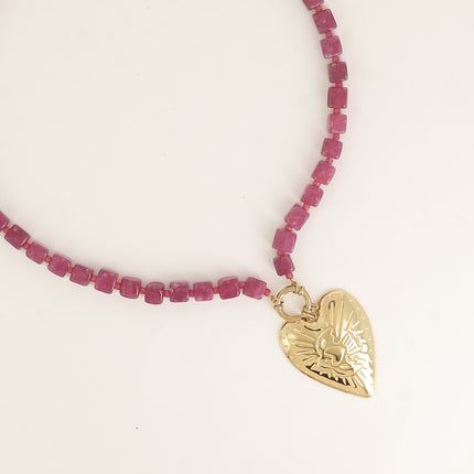 Collier - sur câble avec perles en pierres naturelles et pendentif coeur et oiseau gravé
