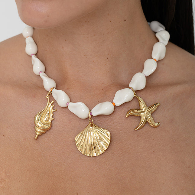 Collier - 2 coquillages, étoile de mer