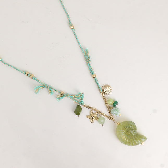 Collier sur cordon - coquillages en résine et céramique, étoile de mer, soleil, pierres naturelles