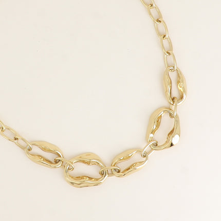 Collier - maillons ovales et maillons cauris