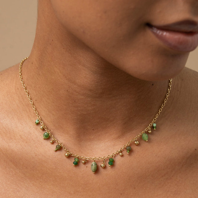 Collier - boules, perles de rocaille et pierres naturelles