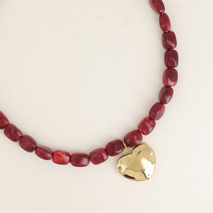 Collier - câble, perles rectangulaires en résine, coeur plat