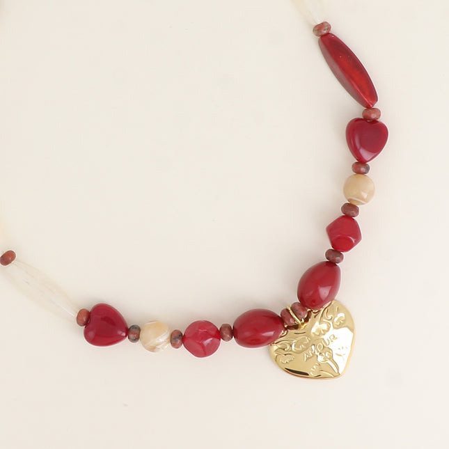 Collier - câble, perles rectangulaires en résine, coeur