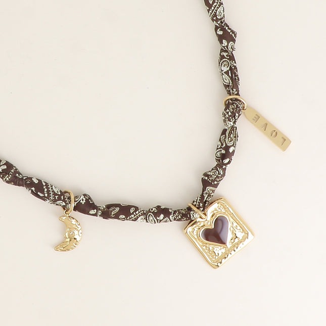 Collier - tissu ruban avec plaque LOVE ajouré, coeur et croissant de lune avec cristal