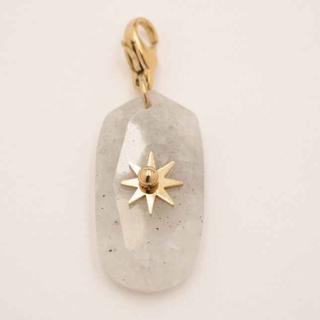Charm Maë - sun and natural stones