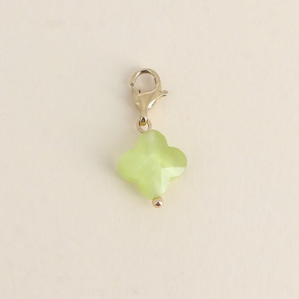 Charm Chance Petit - trèfle en pierre naturelle, pâte de verre ou oeil de chat