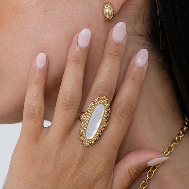 Bague - tige en pierre naturelle