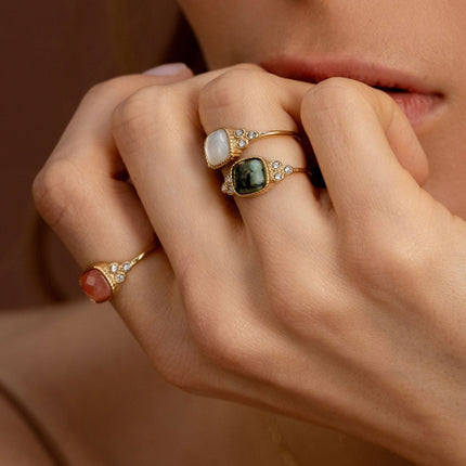 Maréa delicate ring - square natural stone and cubic zirconia