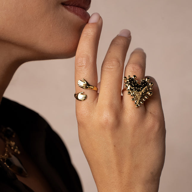 Ysée open ring - embrace, arms