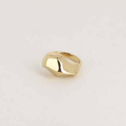 Ring - hammered, domed, wavy rock-like shape