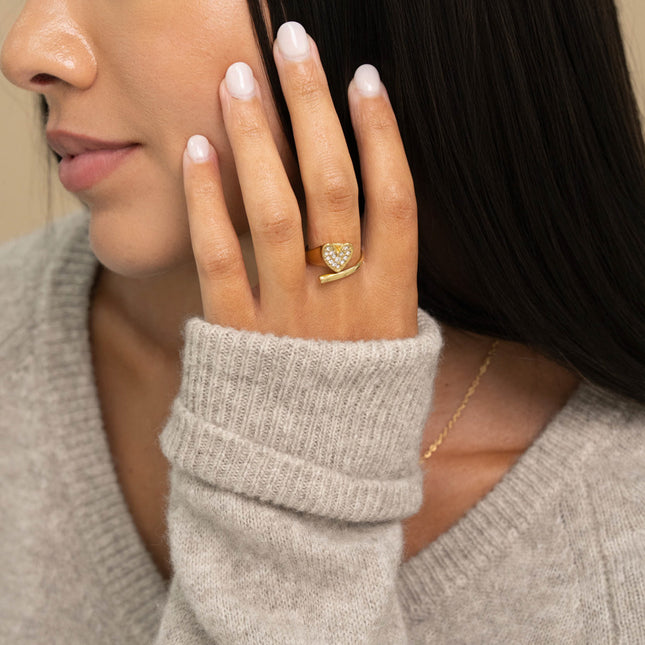 Bague - coeur avec oxydes de zirconium et tige