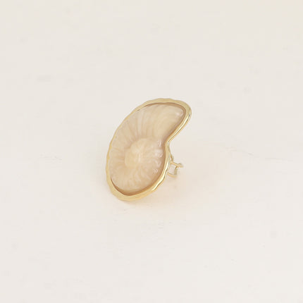 Bague large - gros coquillage en résine