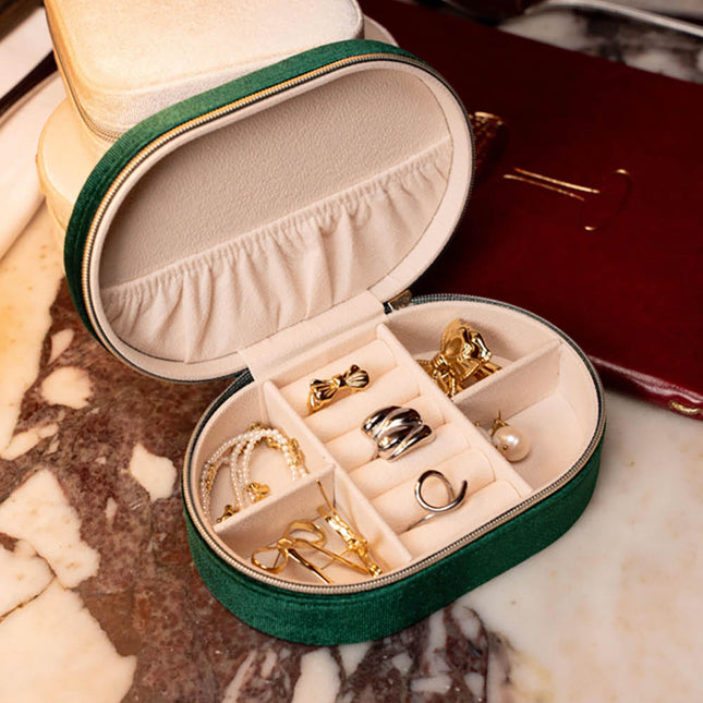 Rachida oval velvet jewelry box