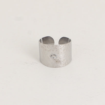 Hammered ring