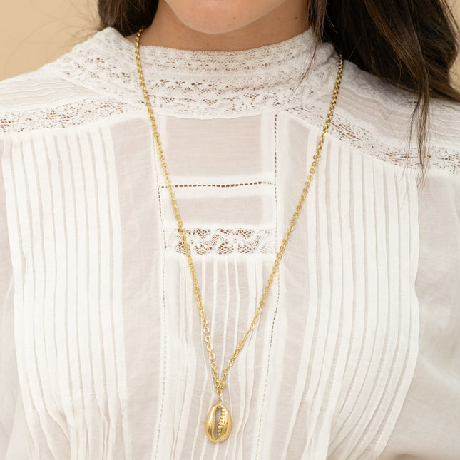Sautoir - grand pendentif cauri