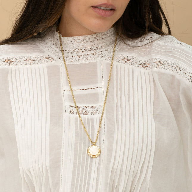 Collier - pendentif rond et pierre naturelle ronde