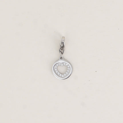 Charm - médaillon rond, cœur ajouré et oxydes de zirconium