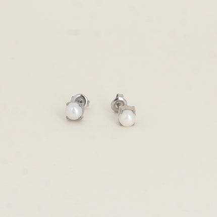 Boucles puces - perle de résine blanche