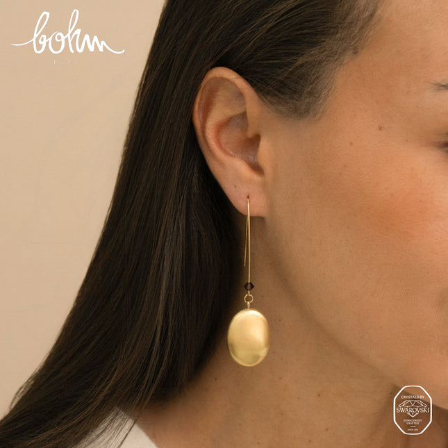 Boucles à crochet - pièce ovale bombée effet brossé et ornées de cristaux de Swarovski® toupies