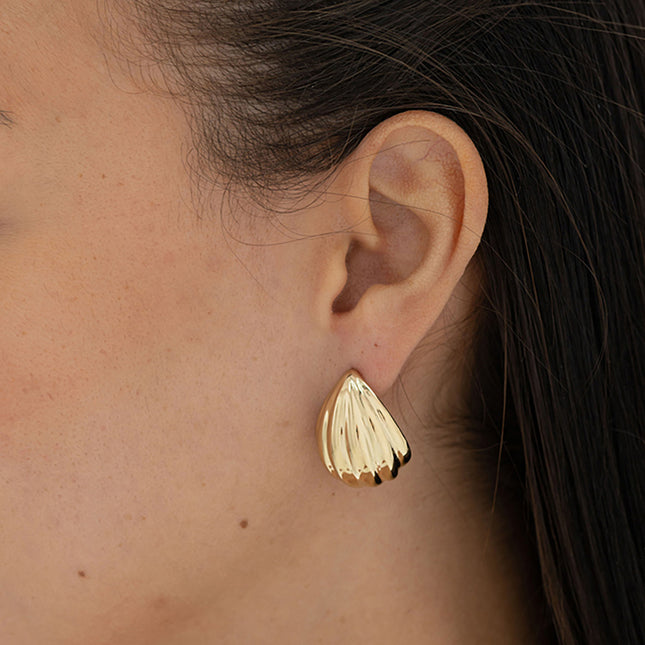 Boucles puces Sonia - grande pièce goutte coquillage
