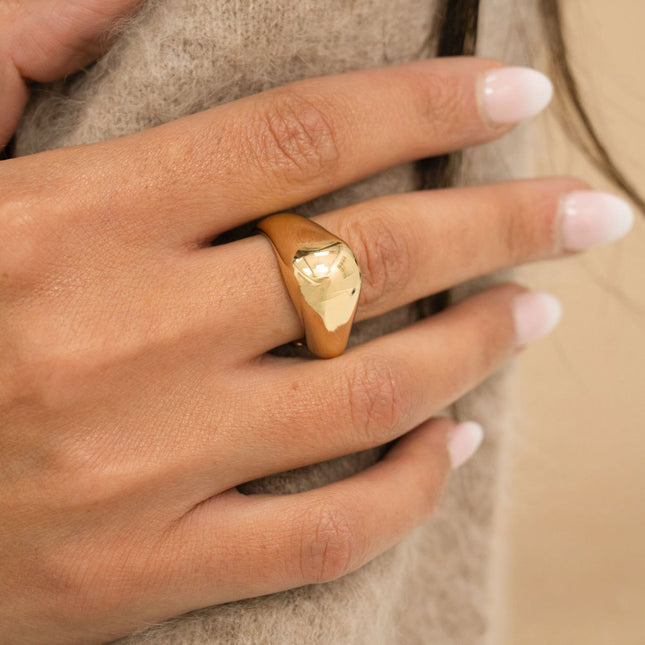 Ring - domed shape