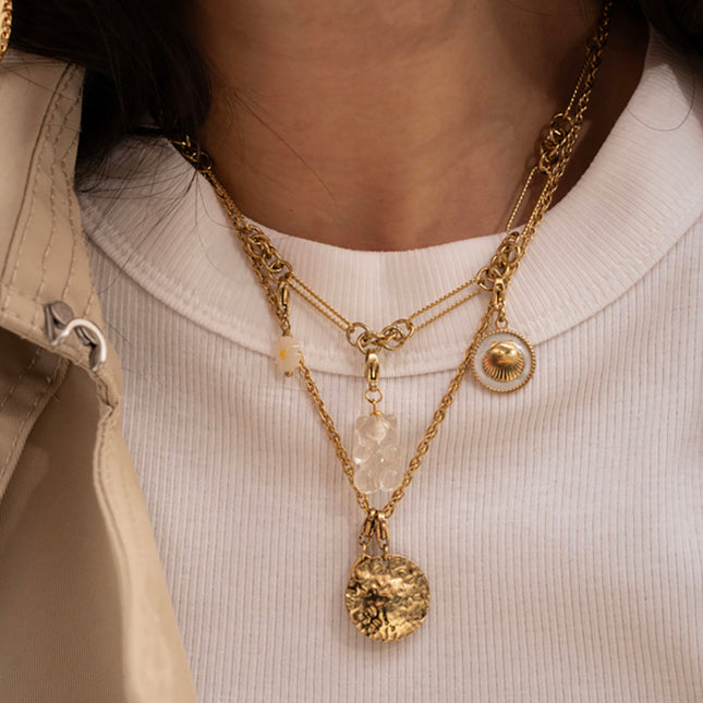 Charm Kailie - pièce nacrée avec coquillage
